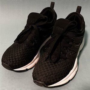 Women’s Propet STABILITY ULTRAWEAVE WAA182M sneakers, size 7 1/2, good forsize 7